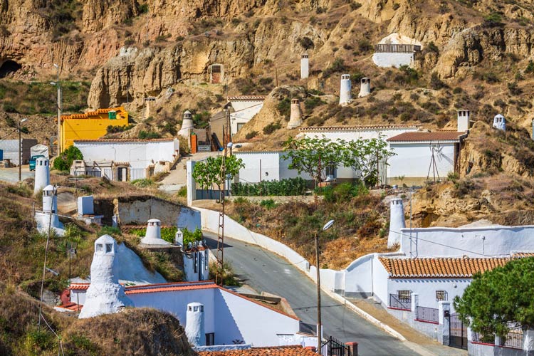 Höhlenwohnungen in Guadix - Städte im Miniformat